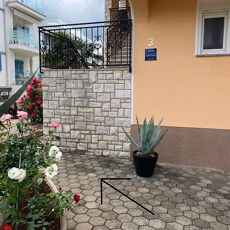 Apartments Kivi Novigrad Istria Εξωτερικό φωτογραφία