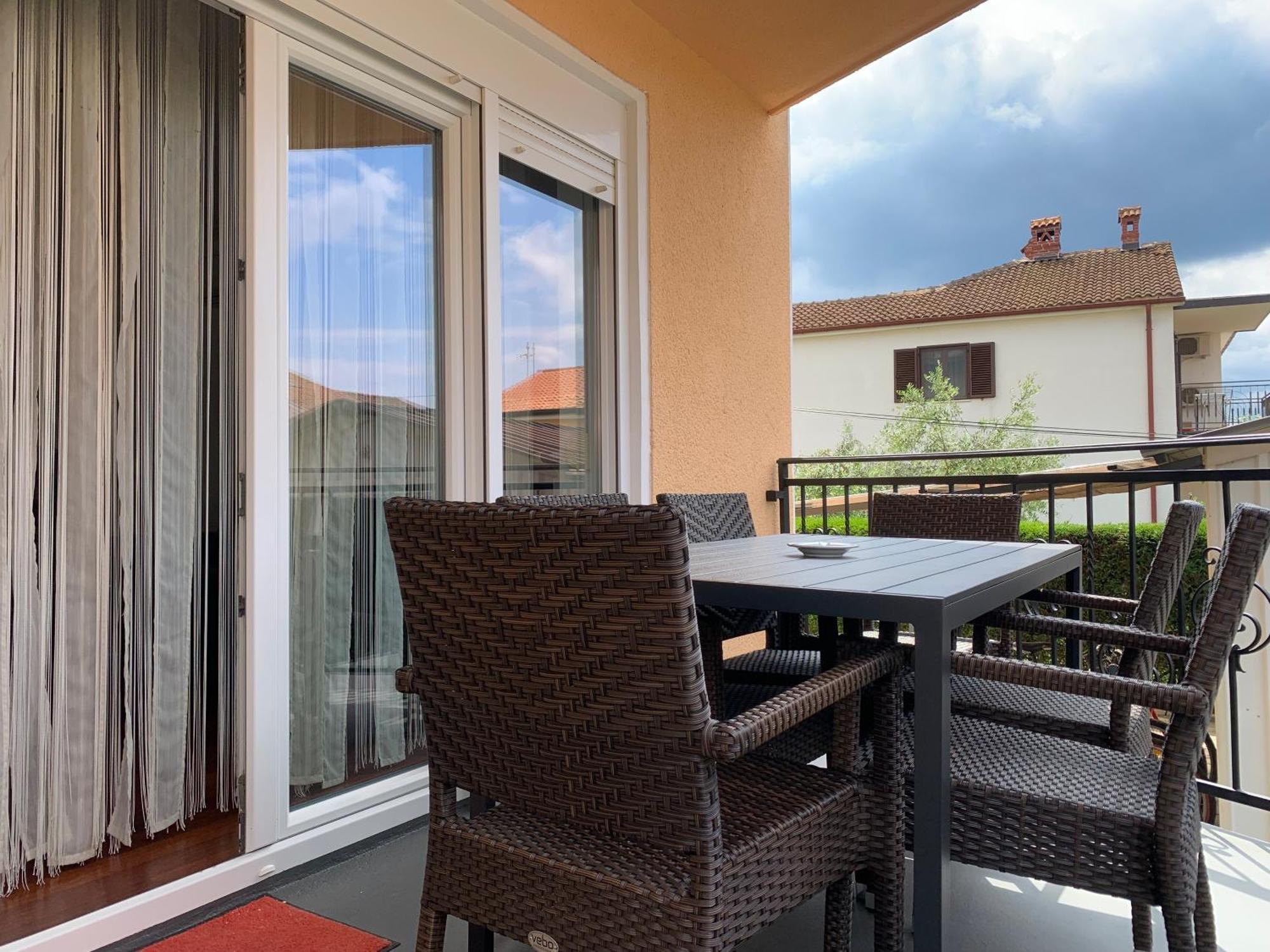 Apartments Kivi Novigrad Istria Εξωτερικό φωτογραφία